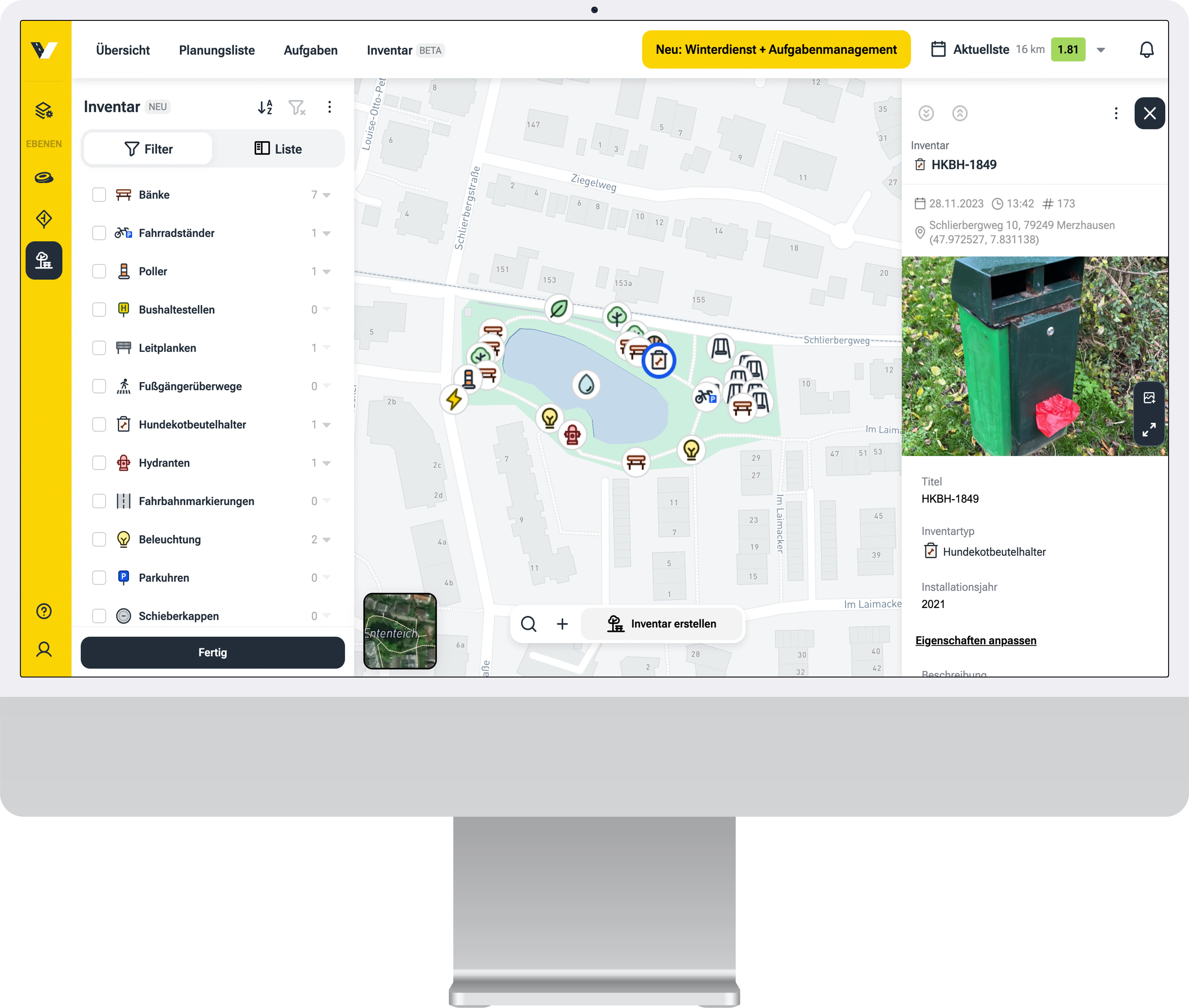 Mockup eines Macs mit vialytics Web-System, ein Hundekotbeutelhalter wird als Inventar angelegt